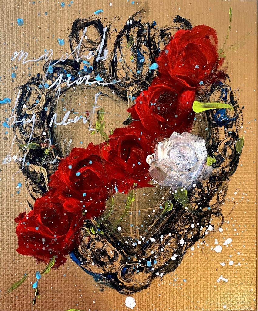 cuore cristiano con rose rosse